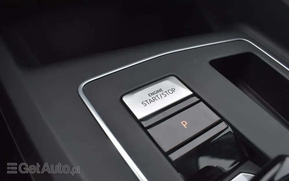 VOLKSWAGEN Golf 1.5 eTSI OPF DSG Life