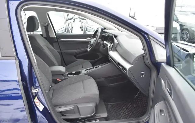VOLKSWAGEN Golf 1.5 eTSI OPF DSG Life