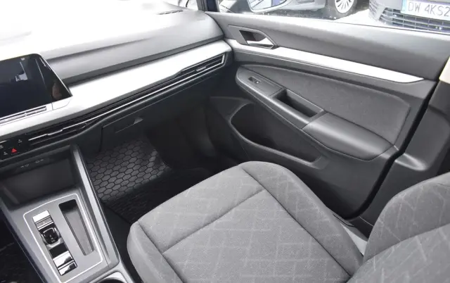 VOLKSWAGEN Golf 1.5 eTSI OPF DSG Life