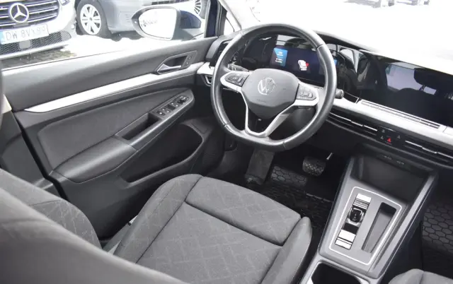 VOLKSWAGEN Golf 1.5 eTSI OPF DSG Life