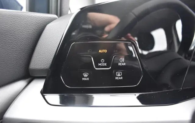 VOLKSWAGEN Golf 1.5 eTSI OPF DSG Life