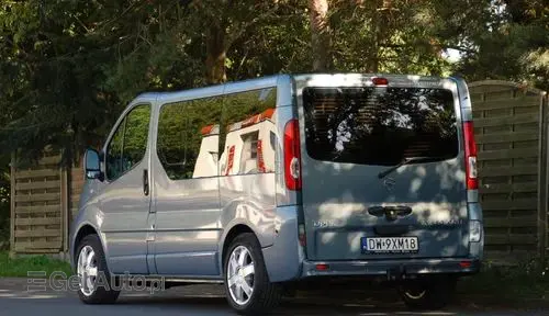 OPEL Vivaro 