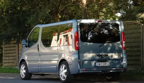 OPEL Vivaro 