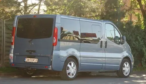 OPEL Vivaro 