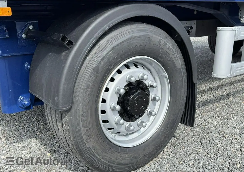 SAMRO Ciężarowa 2-osiowa na poduszkach 