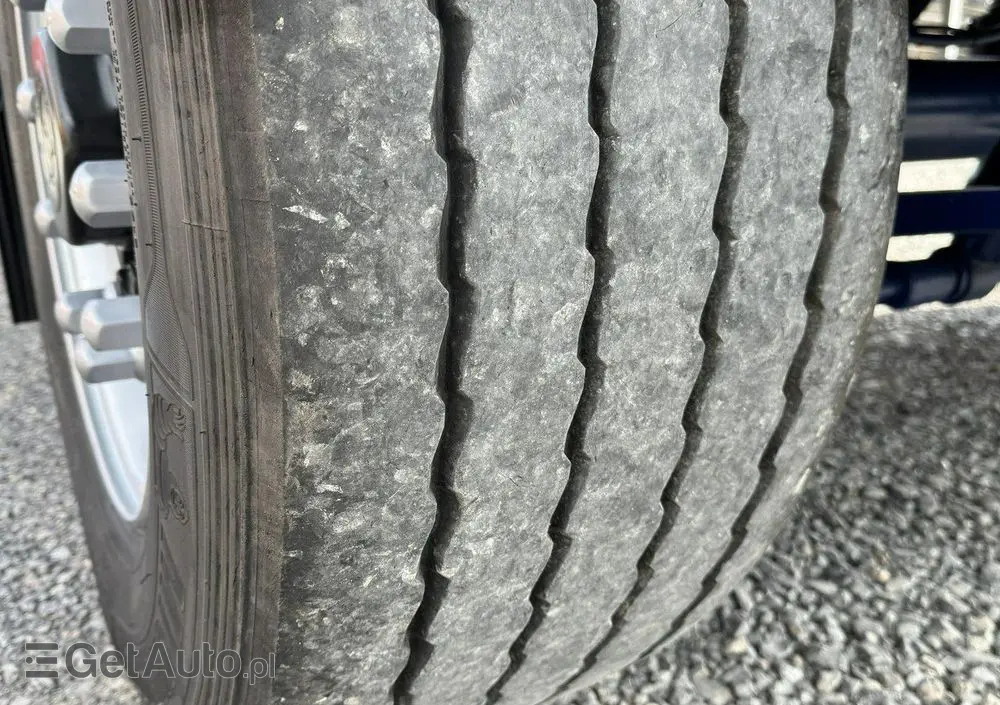 SAMRO Ciężarowa 2-osiowa na poduszkach 