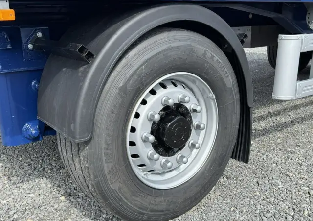 SAMRO Ciężarowa 2-osiowa na poduszkach 