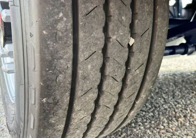 SAMRO Ciężarowa 2-osiowa na poduszkach 