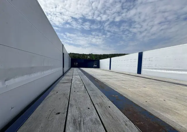 SAMRO Ciężarowa 2-osiowa na poduszkach 