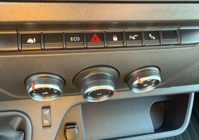 RENAULT MASTER/L3H2/ 2024/Klima/tempoma/hak/multifunkcja/ 