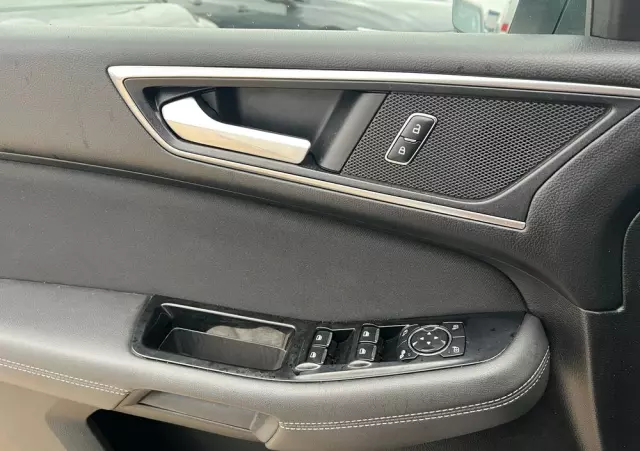 FORD S-Max 2.0 TDCi Titanium PowerShift