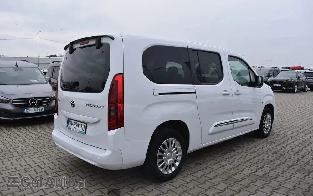 TOYOTA Proace City Verso 1.5 D-4D Business