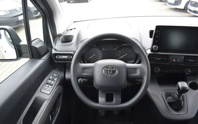 TOYOTA Proace City Verso 1.5 D-4D Business