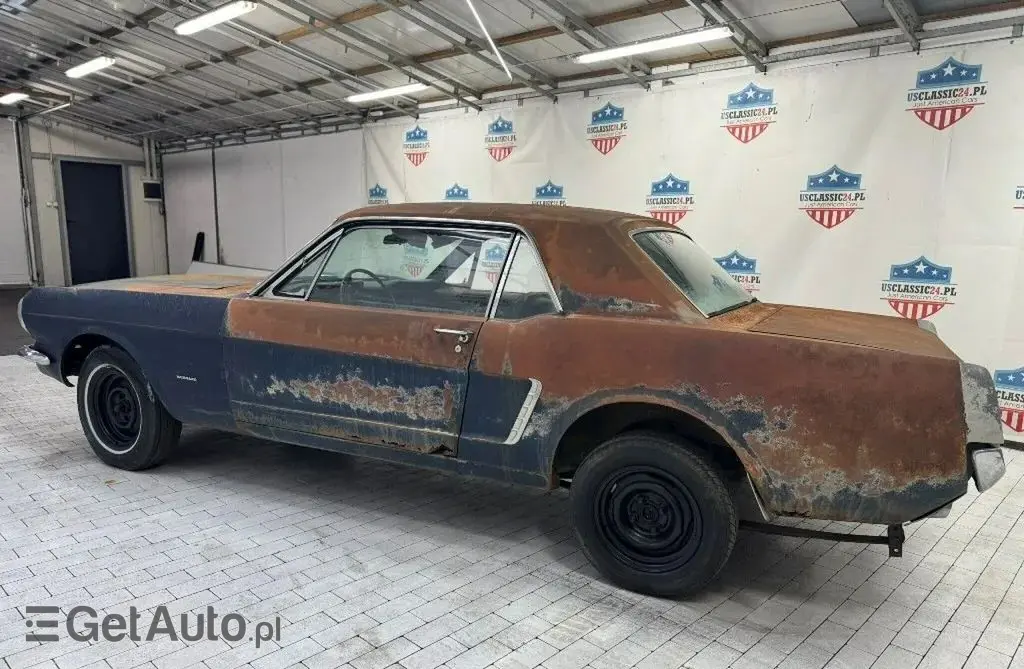 FORD Mustang 