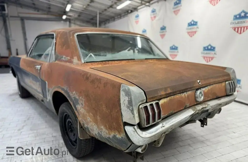 FORD Mustang 