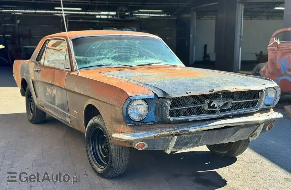 FORD Mustang 