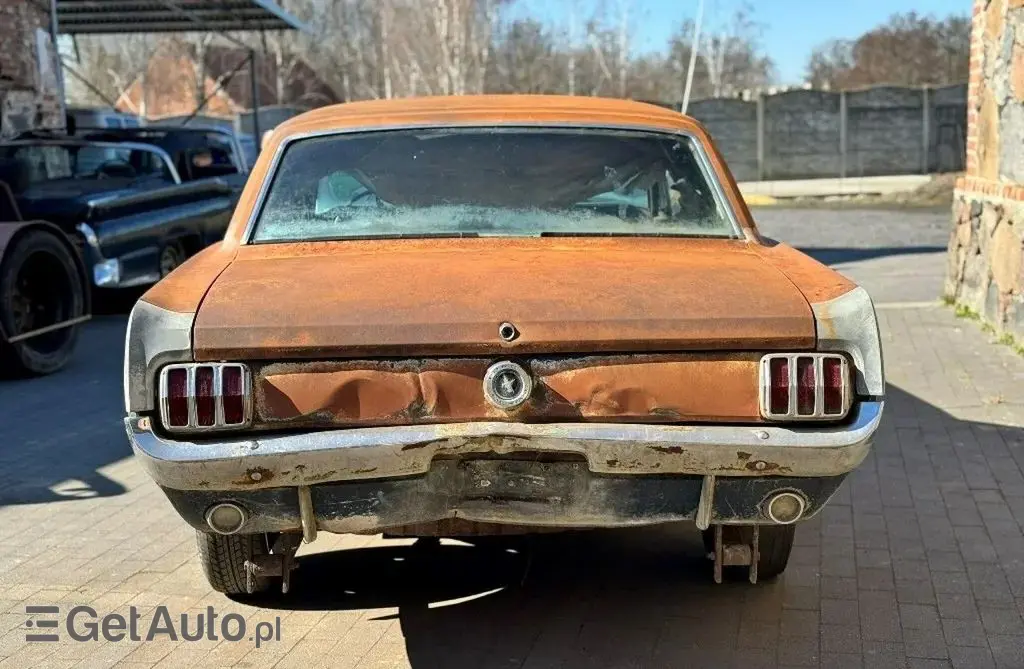 FORD Mustang 