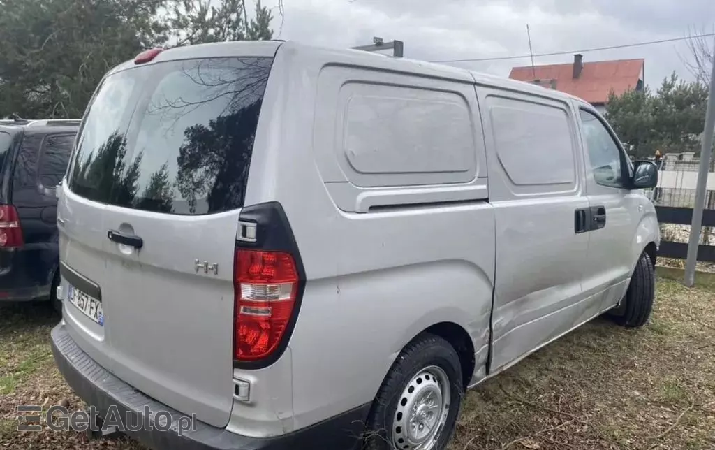 HYUNDAI H1 