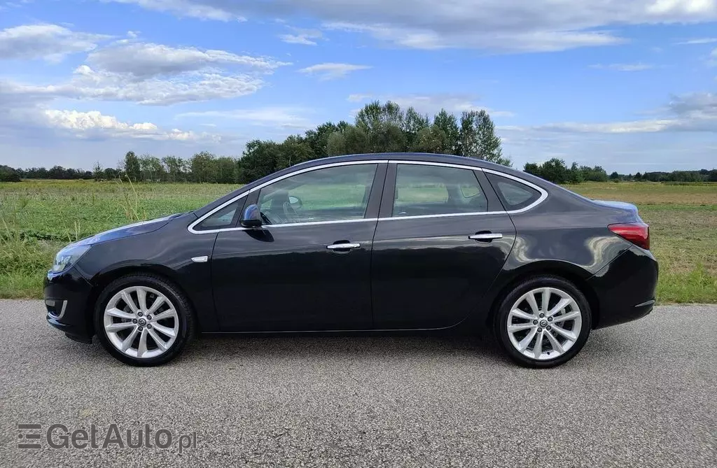 OPEL Astra 1.4 Turbo (140 KM)