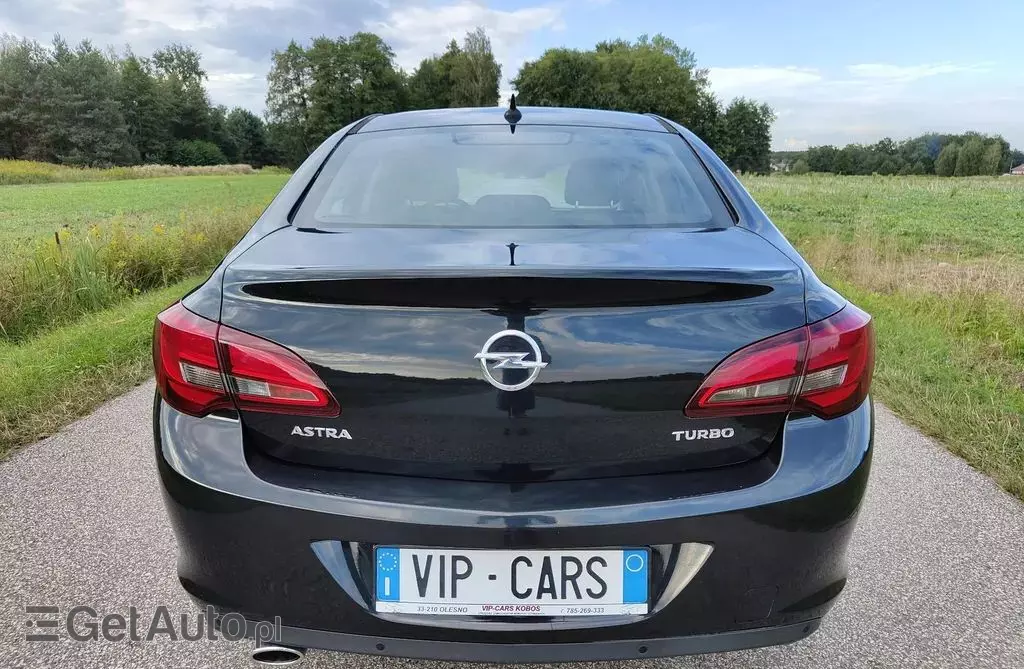 OPEL Astra 1.4 Turbo (140 KM)