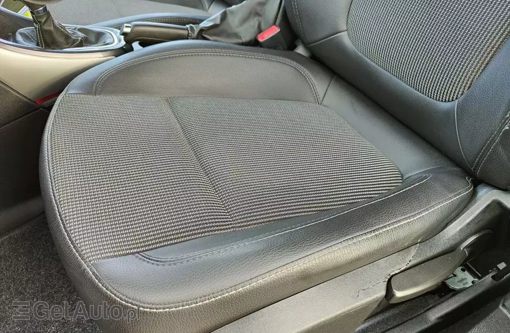 OPEL Astra 1.4 Turbo (140 KM)