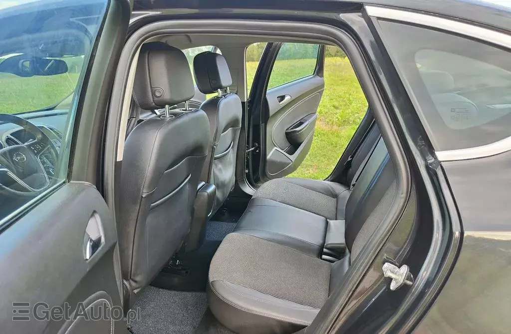 OPEL Astra 1.4 Turbo (140 KM)