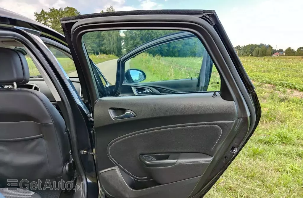 OPEL Astra 1.4 Turbo (140 KM)