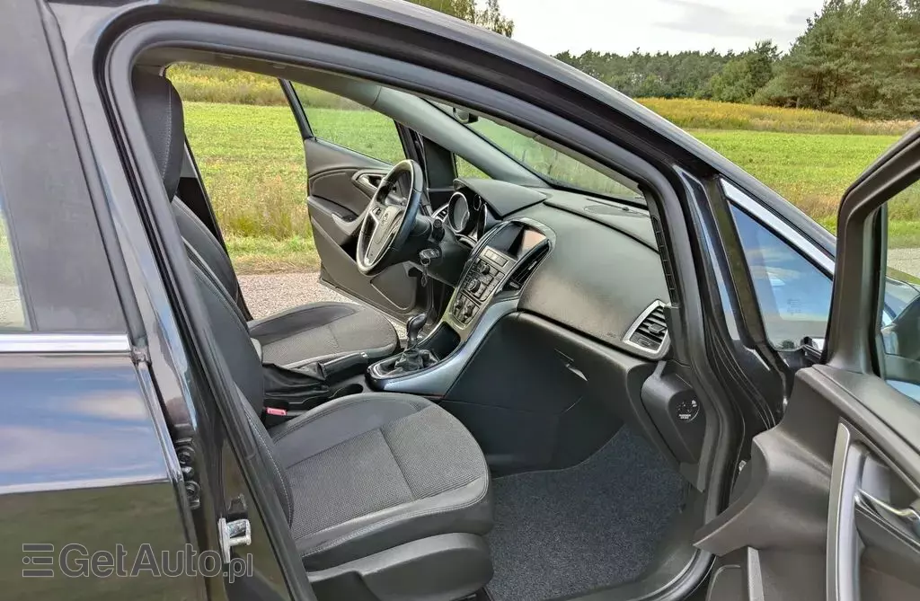 OPEL Astra 1.4 Turbo (140 KM)