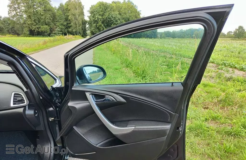 OPEL Astra 1.4 Turbo (140 KM)