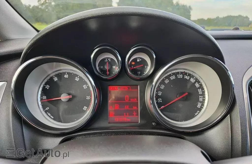 OPEL Astra 1.4 Turbo (140 KM)