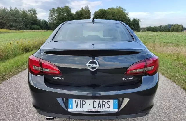 OPEL Astra 1.4 Turbo (140 KM)