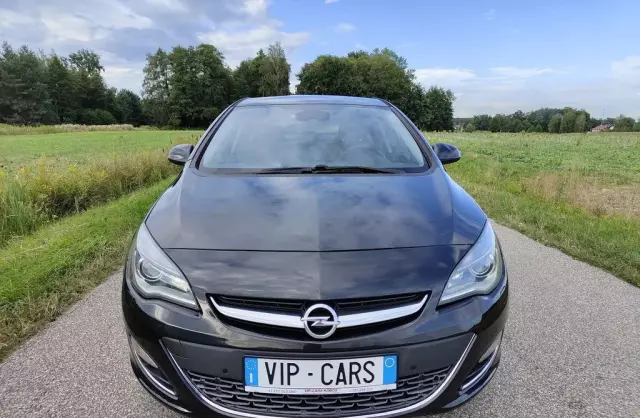 OPEL Astra 1.4 Turbo (140 KM)