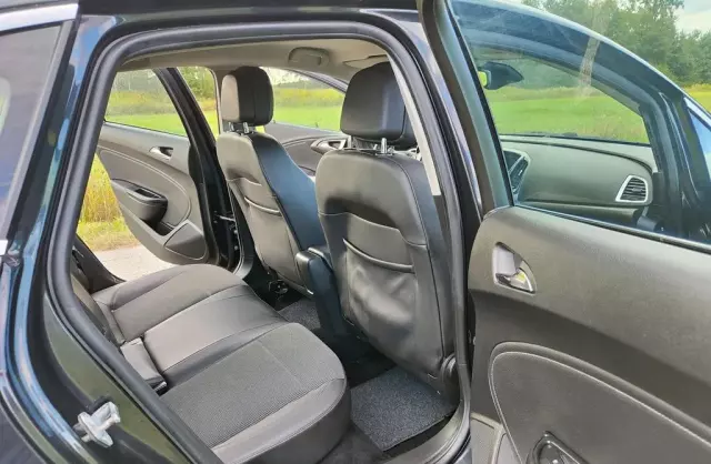 OPEL Astra 1.4 Turbo (140 KM)