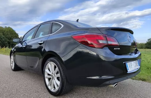 OPEL Astra 1.4 Turbo (140 KM)
