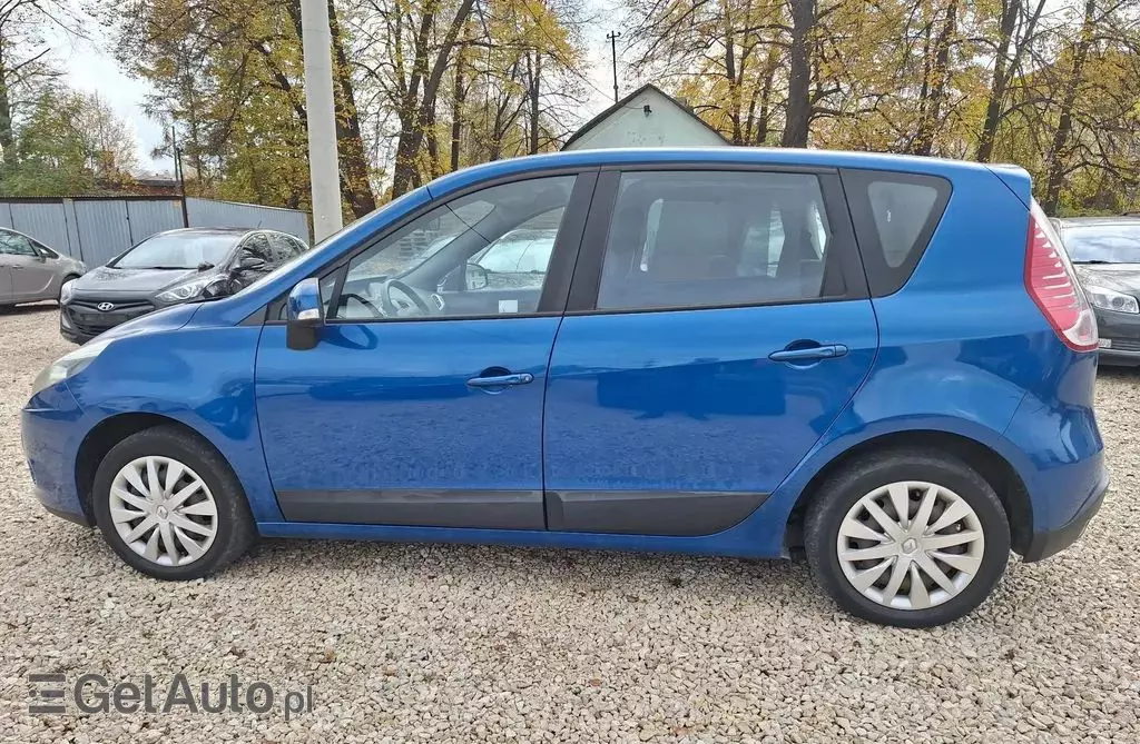 RENAULT Scenic 1.6 16V (110 KM)