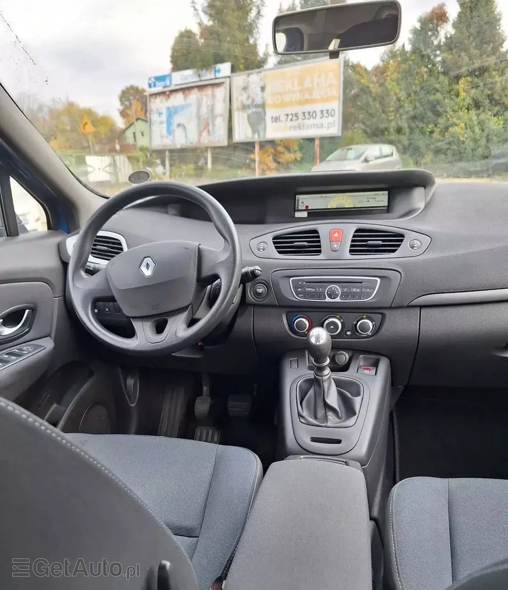 RENAULT Scenic 1.6 16V (110 KM)