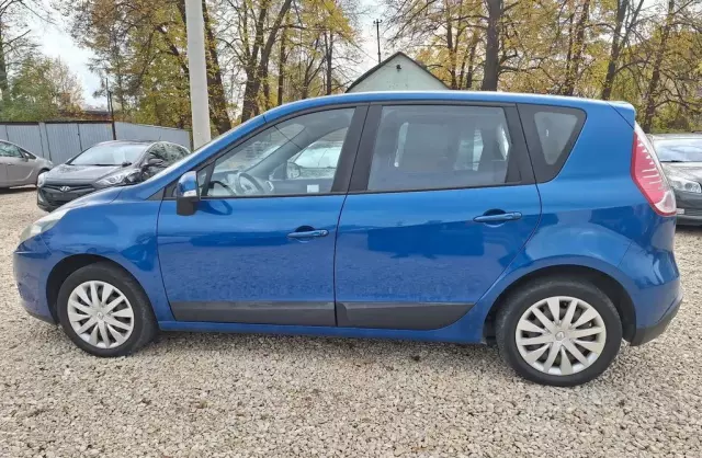 RENAULT Scenic 1.6 16V (110 KM)