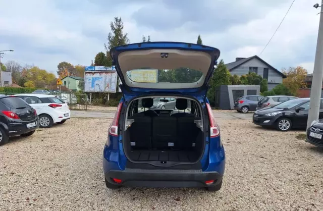 RENAULT Scenic 1.6 16V (110 KM)