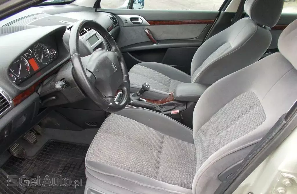 PEUGEOT 407 
