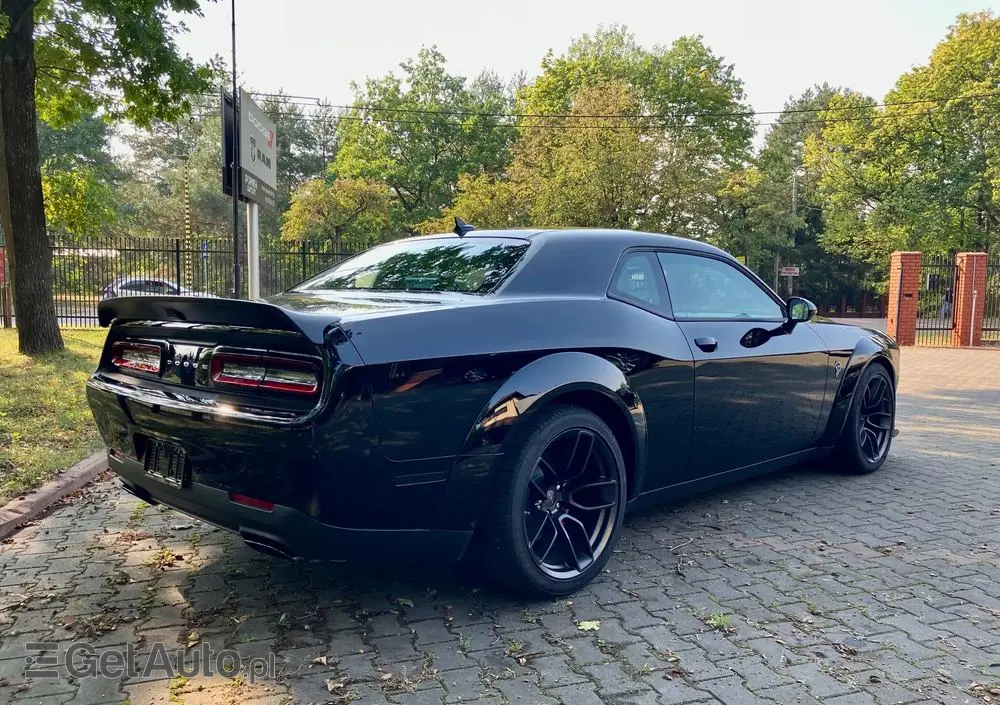 DODGE Challenger 6.2 Hellcat Widebody