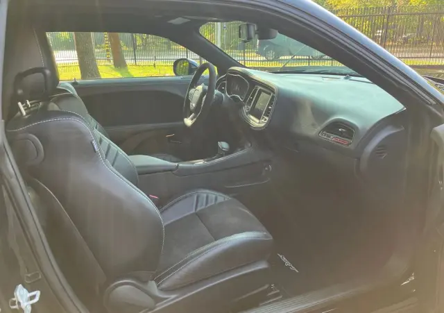 DODGE Challenger 6.2 Hellcat Widebody