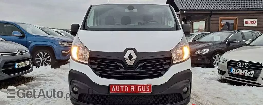 RENAULT Trafic 