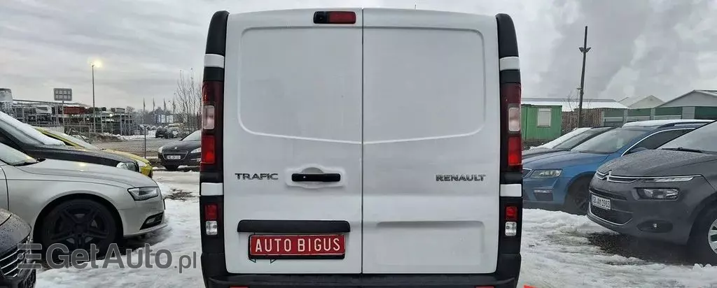 RENAULT Trafic 