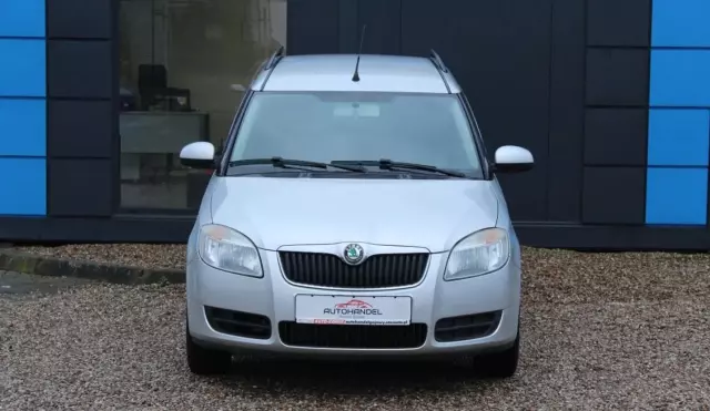 SKODA Roomster 