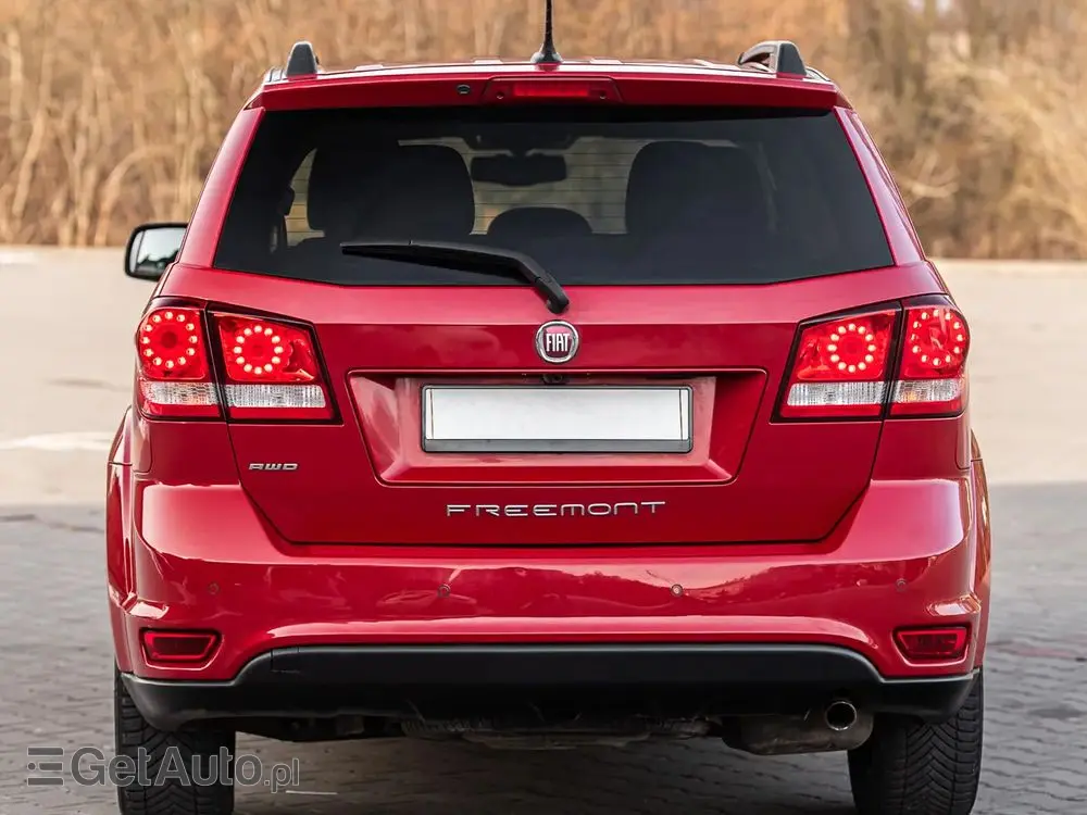 FIAT Freemont 2.0 Multijet 16V DPF Automatik Allrad Cross