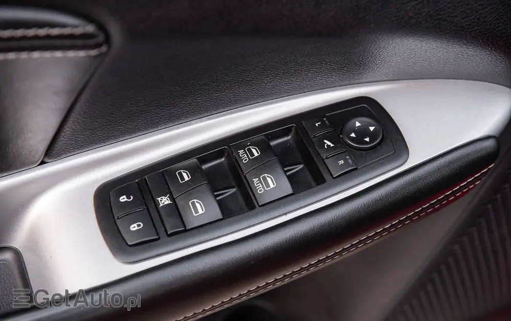 FIAT Freemont 2.0 Multijet 16V DPF Automatik Allrad Cross