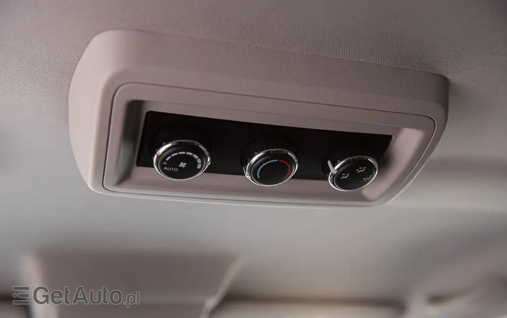 FIAT Freemont 2.0 Multijet 16V DPF Automatik Allrad Cross