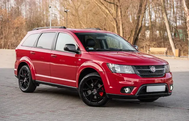 FIAT Freemont 2.0 Multijet 16V DPF Automatik Allrad Cross