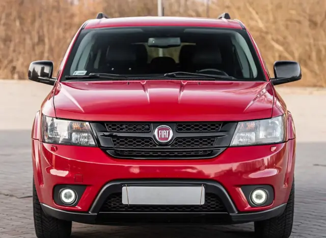 FIAT Freemont 2.0 Multijet 16V DPF Automatik Allrad Cross