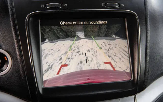 FIAT Freemont 2.0 Multijet 16V DPF Automatik Allrad Cross